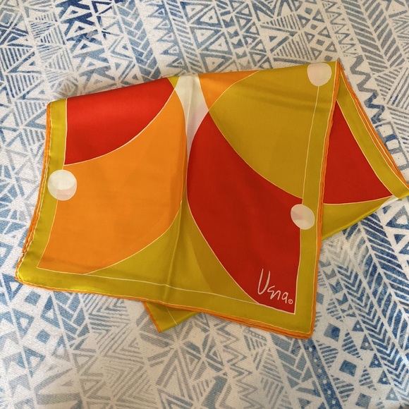 Vera Neumann Vintage Silk Scarf - Picture 5 of 5